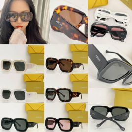 Picture of Loewe Sunglasses _SKUfw52139907fw
